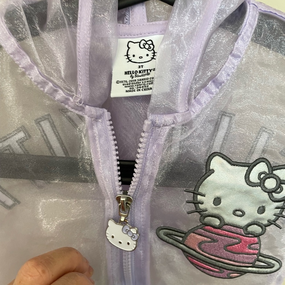 Hello kitty jacket - Picture 3 of 5